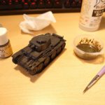 【無臭の塗料】Vicカラーで戦車のプラモデルを塗装してみた