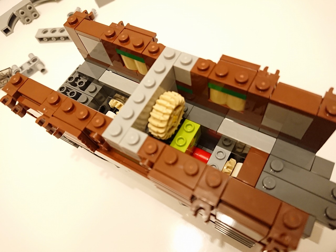 レゴ (LEGO) クリエイターエキスパート クロコダイル電気機関車 10277 を作ってみた(その2)～機関車の作成～ | 人生がたりない