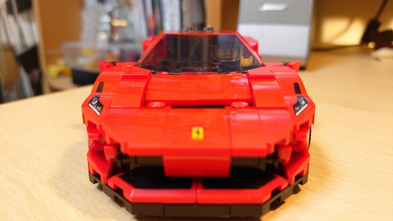 レゴ(LEGO) スピードチャンピオン フェラーリ F8 トリビュート 76895 を作ってみた(その2) | 人生がたりない